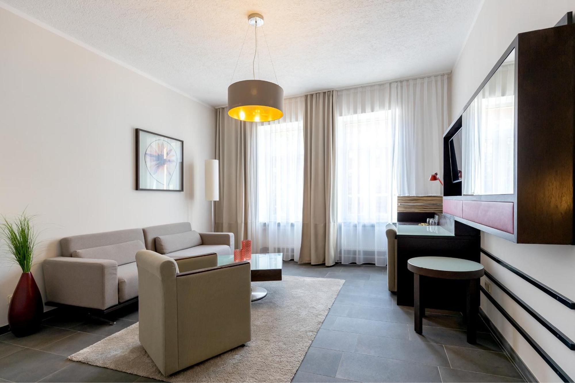Hotel Garni " Am Domplatz" Erfurt Exterior photo